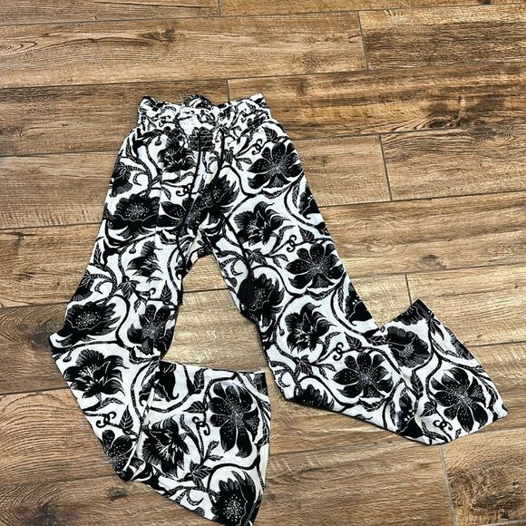 INC International Concepts Pants - 🌊 INC Black and White Patterned Rayon Flowy Pants XS